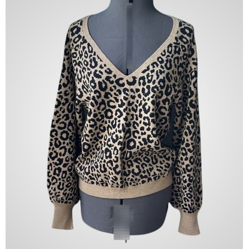Abercrombie & Fitch Tan Black Leopard V-Neck‎ Sweater Women's Size M Soft